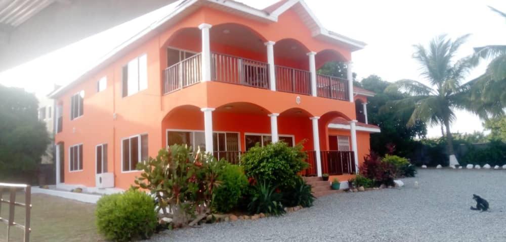 Jamaica Inn Guest House Botianaw Eksteriør bilde