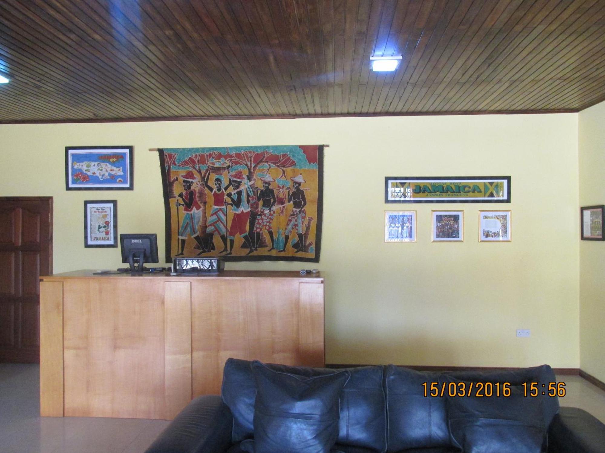 Jamaica Inn Guest House Botianaw Eksteriør bilde